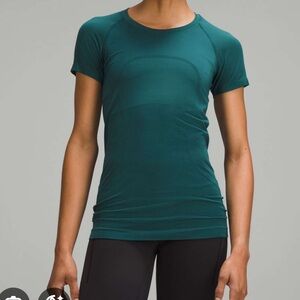 Lululemon Swiftly Tech Short-Sleeve Shirt size 4